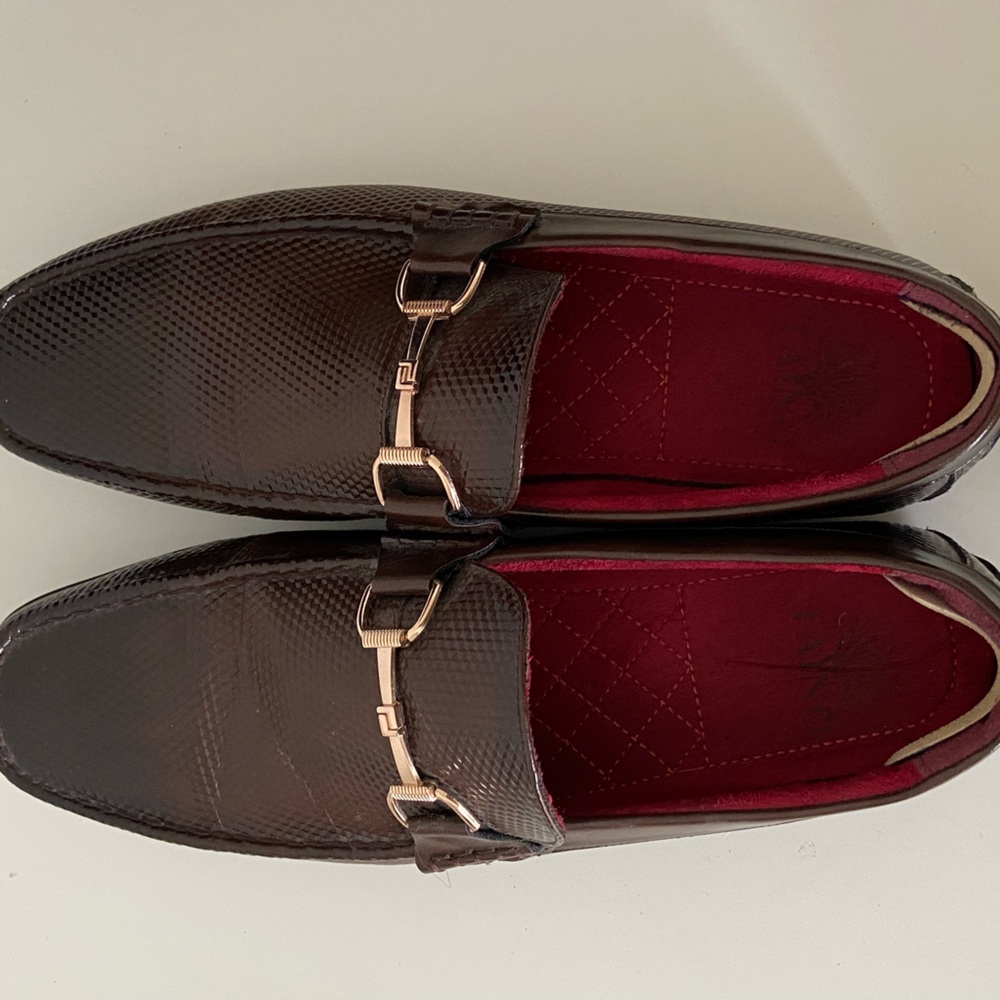 RARE: tayno brown dress shoes!